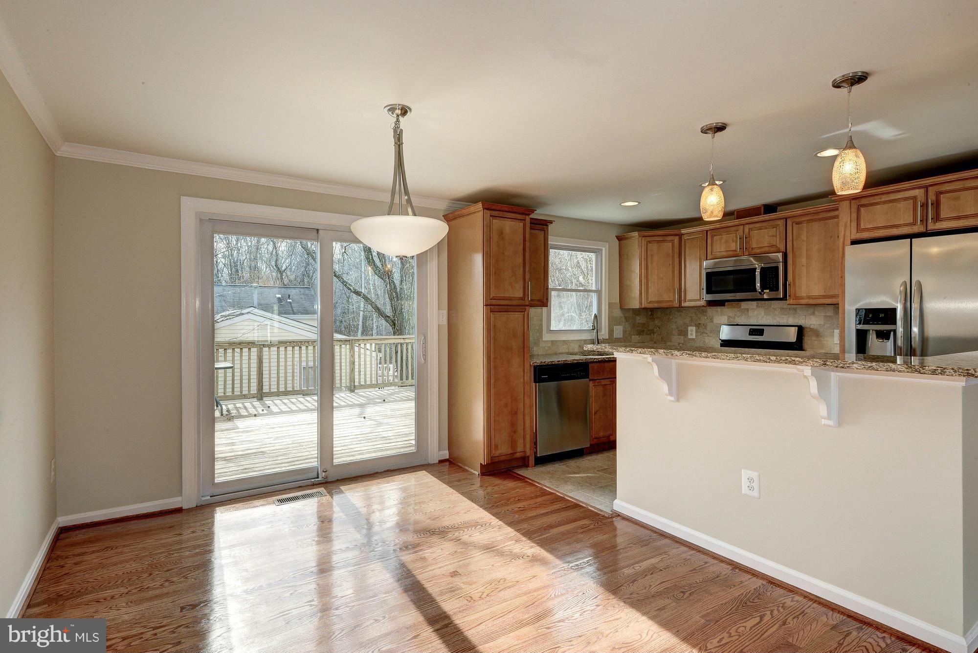 3203 Napper Road Alexandria, VA 22306 - Photo 6 of 30 Interior (General)