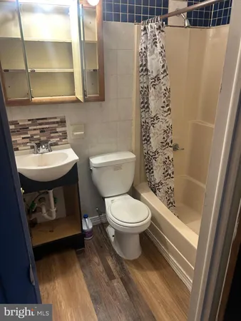 an empty room that has a window