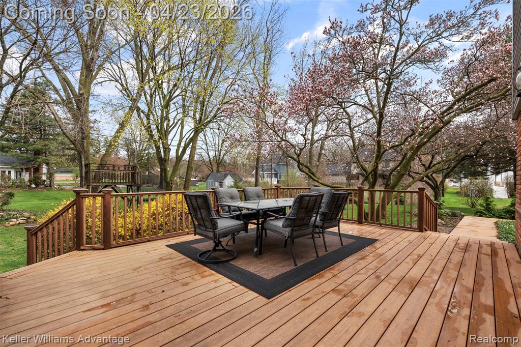 348 Willow Tree Lane Rochester, MI 48306 - Photo 46 of 56