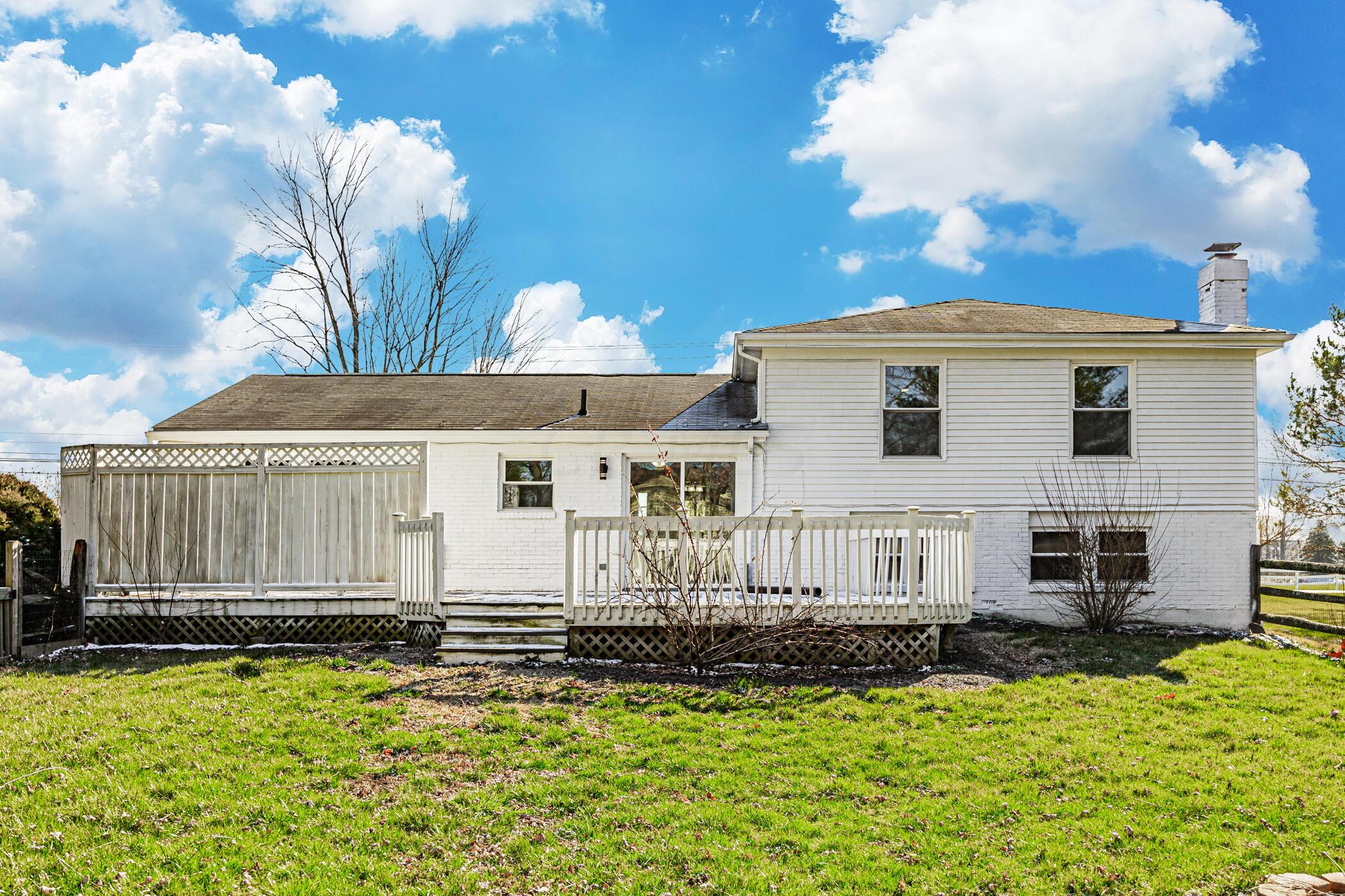 11621 Milnor Road Pickerington, OH 43147 - Photo 43 of 50 Rear exterior-deck.