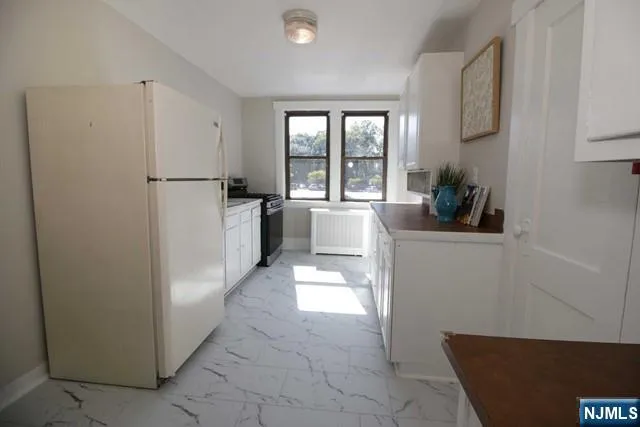 $2,175 | 246 Rock Road, Glen Rock, NJ 07452