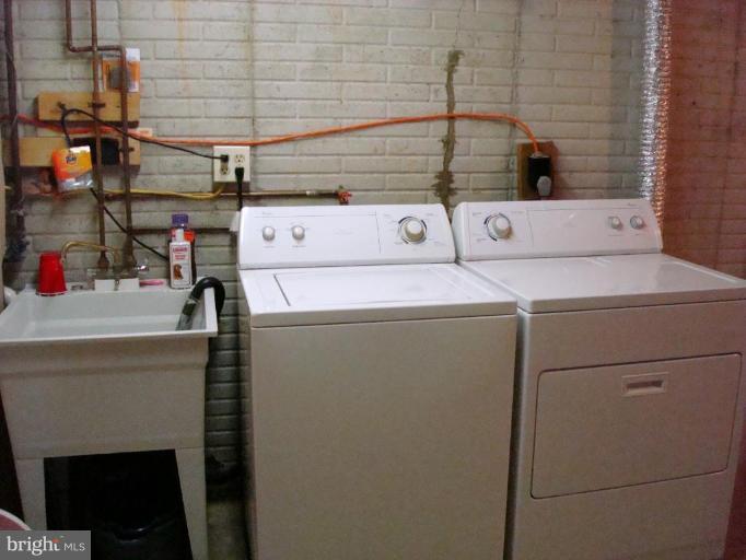 111 Sycamore Road Mount Airy, MD 21771 - Photo 15 of 20 Laundry Area 1