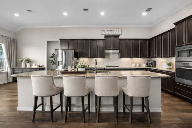 $1,099,000 | 4512 Diamante Drive, Spicewood, TX 78669