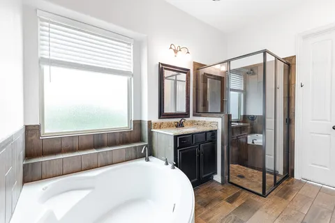 $999,000 | 4512 Diamante Drive, Spicewood, TX 78669