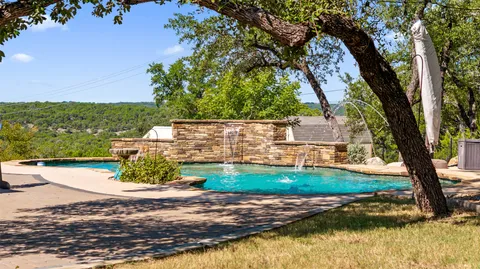 $999,000 | 4512 Diamante Drive, Spicewood, TX 78669