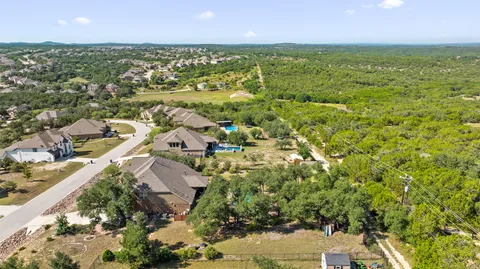 $999,000 | 4512 Diamante Drive, Spicewood, TX 78669