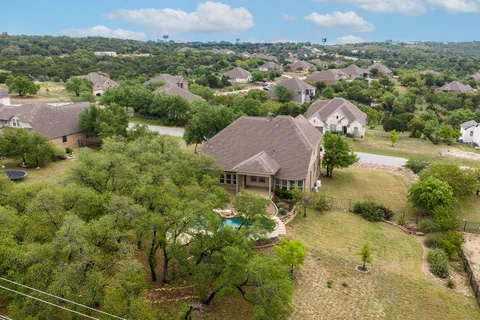 $999,000 | 4512 Diamante Drive, Spicewood, TX 78669