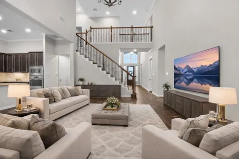 $999,000 | 4512 Diamante Drive, Spicewood, TX 78669