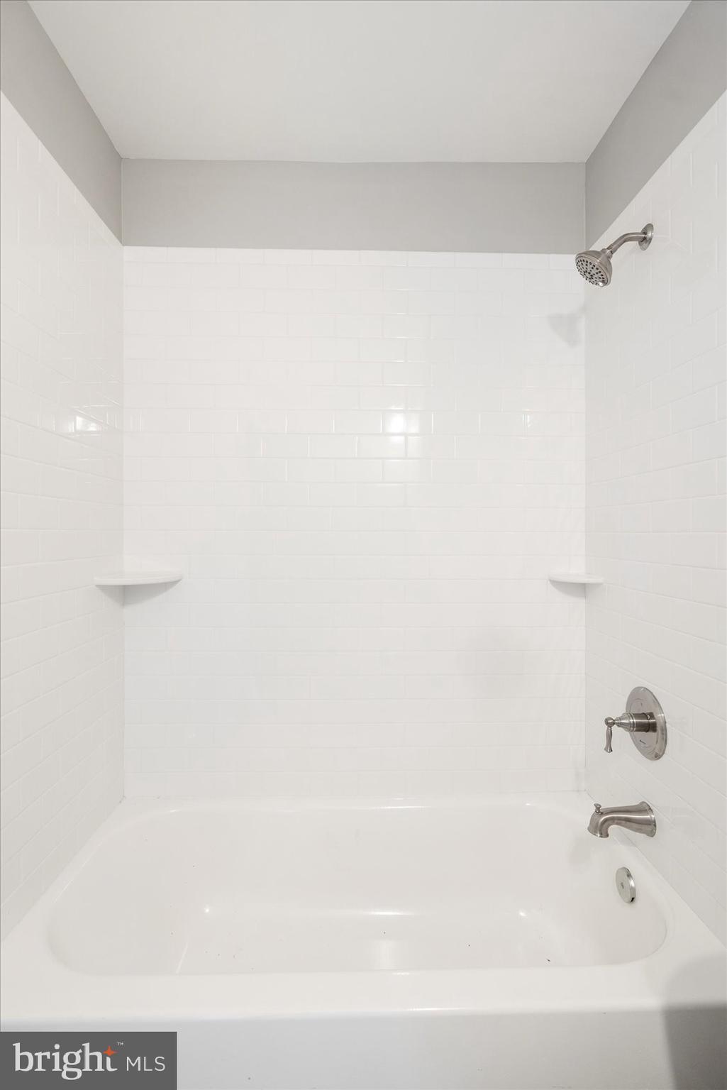 1864 Simons Court Edgewood, MD 21040 - Photo 21 of 28 a bathroom with a bathtub