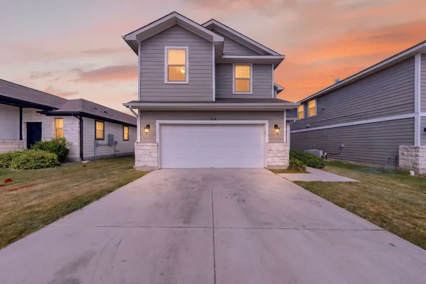 $270,000 | 104 Batjac Alley, Jarrell, TX 76537