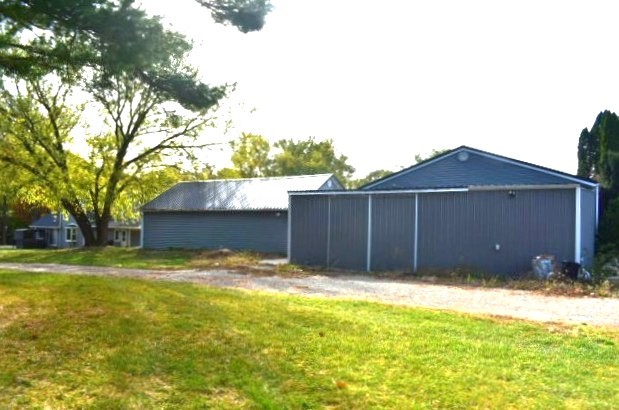 2912 Woodlawn Road Sterling, IL 61081 - Photo 14 of 48