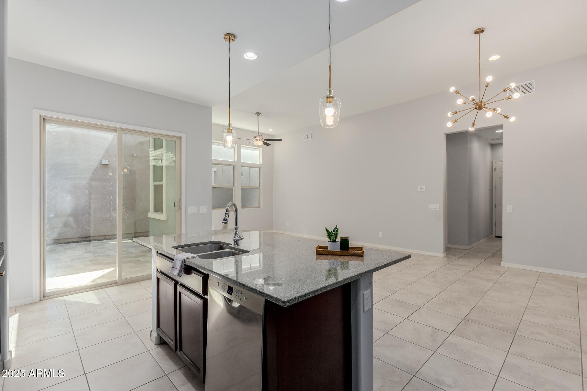 3868 East Robert Street Gilbert, AZ 85295 - Photo 11 of 46 05 Robert
