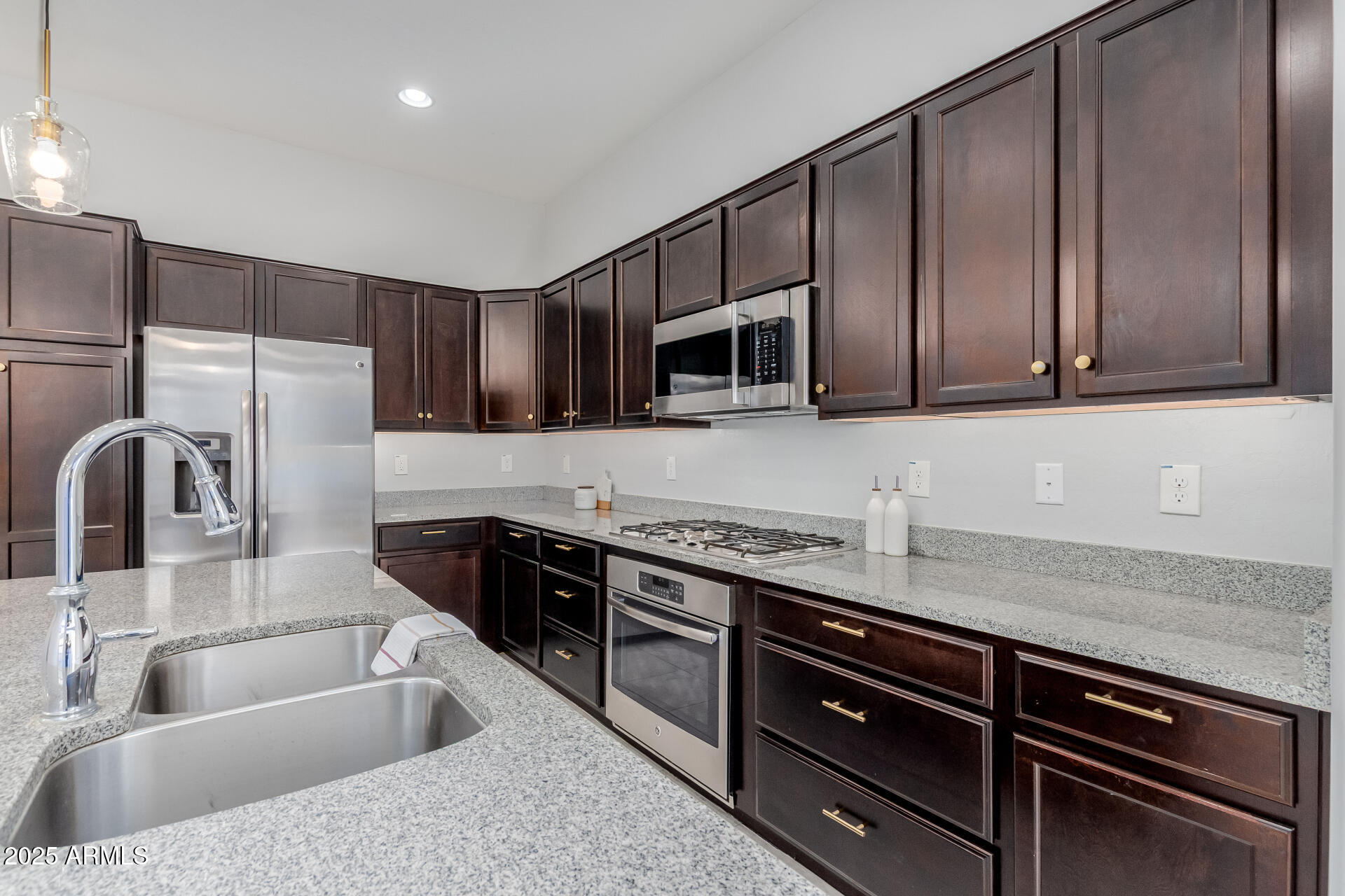 3868 East Robert Street Gilbert, AZ 85295 - Photo 14 of 46 08 Robert