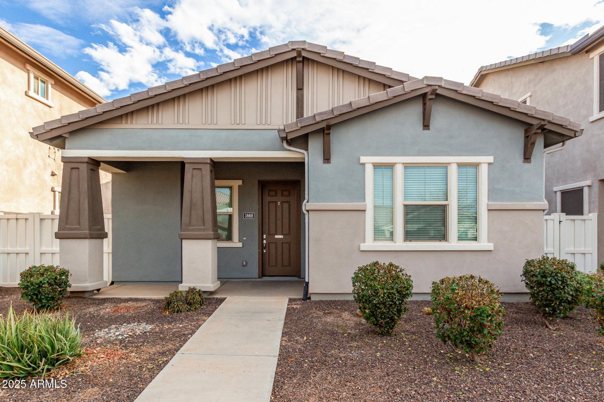3868 East Robert Street Gilbert, AZ 85295 - Photo 2 of 46 02 - Robert