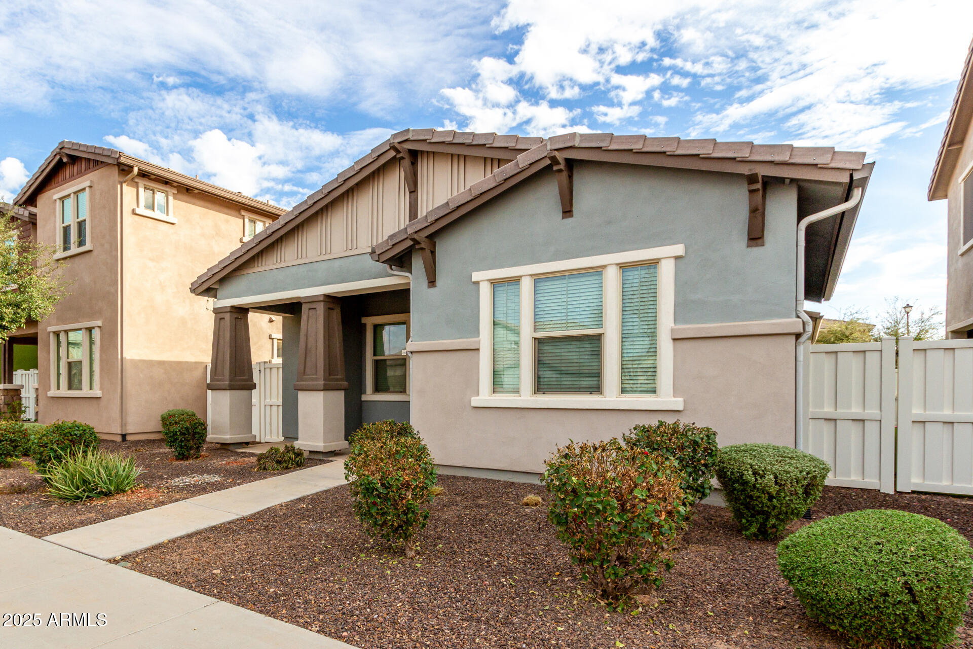 3868 East Robert Street Gilbert, AZ 85295 - Photo 5 of 46 05 - Robert