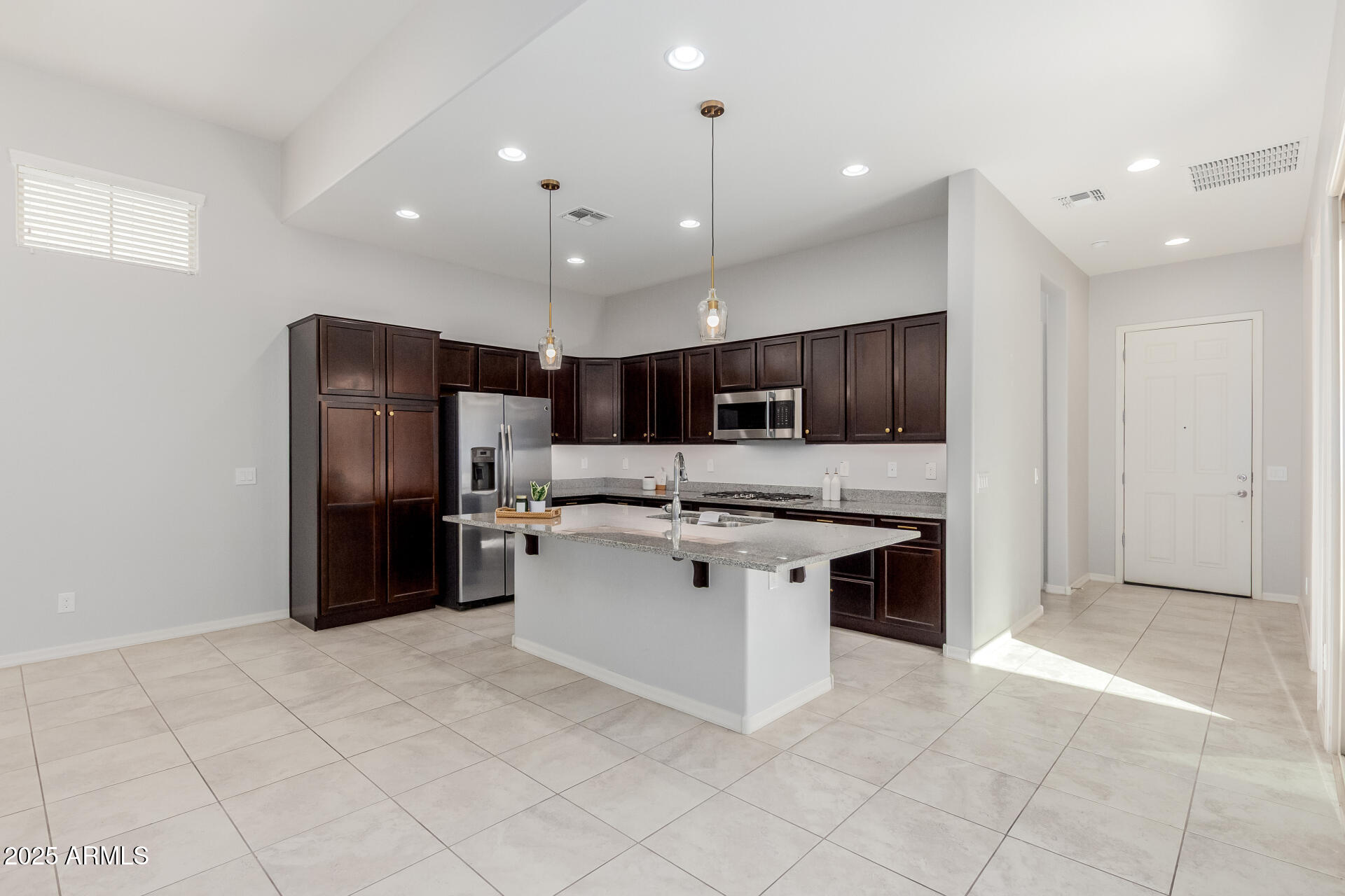 3868 East Robert Street Gilbert, AZ 85295 - Photo 8 of 46 02 Robert