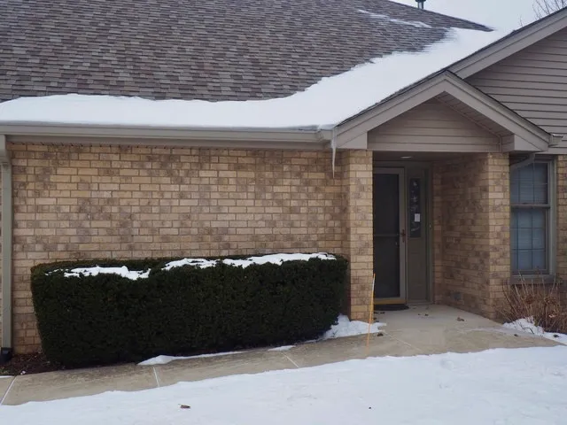 $394,900 | 11904 Somerset Road, Orland Park, IL 60467