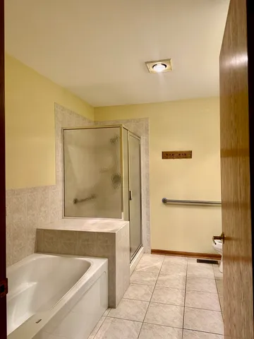 $394,900 | 11904 Somerset Road, Orland Park, IL 60467