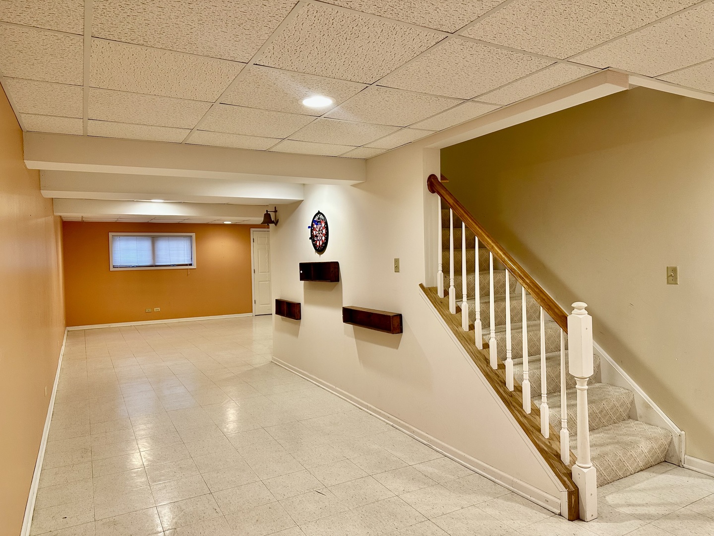 11904 Somerset Road Orland Park, IL 60467 - Photo 32 of 38 a view of an empty room with a window
