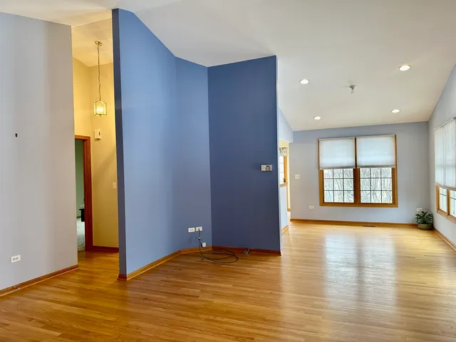 $394,900 | 11904 Somerset Road, Orland Park, IL 60467