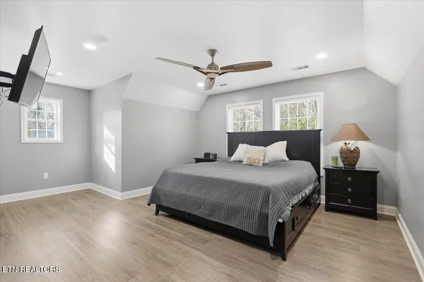 $649,900 | 4207 Fulton Drive, Knoxville, TN 37918