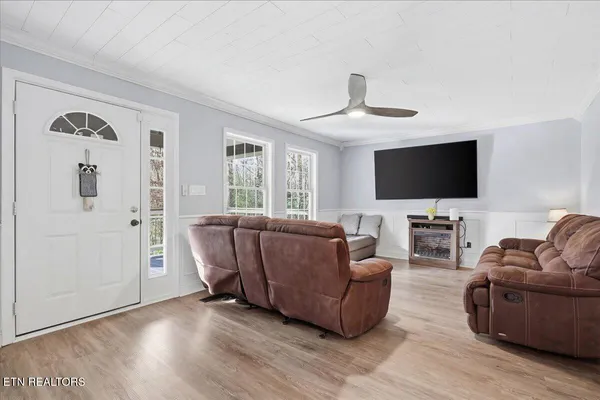$649,900 | 4207 Fulton Drive, Knoxville, TN 37918