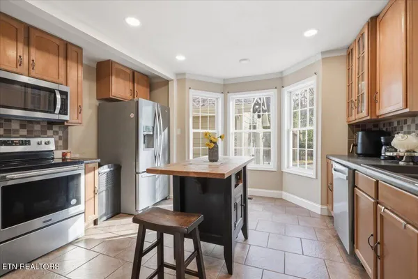 $649,900 | 4207 Fulton Drive, Knoxville, TN 37918