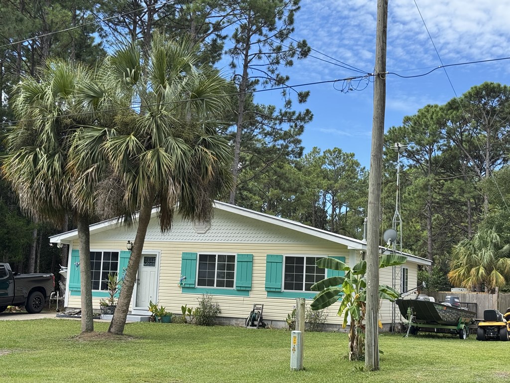 110 Franklin Street Carrabelle, FL 32322 - Photo 4 of 24