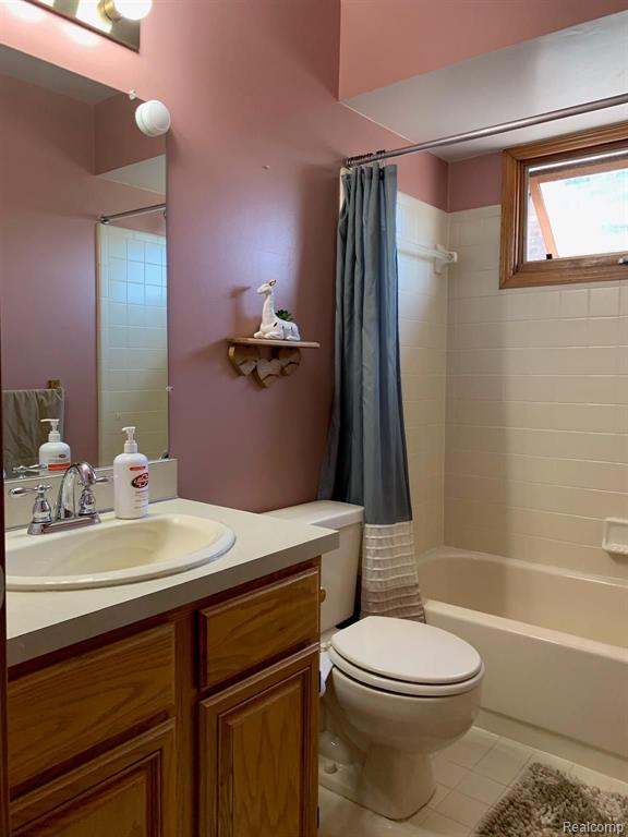 48606 Tilch Road Macomb, MI 48044 - Photo 36 of 50