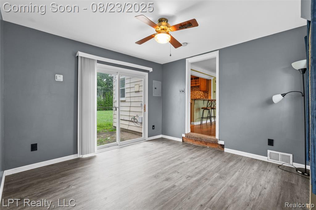 14942 Melrose Street Livonia, MI 48154 - Photo 9 of 18 Gallery Image 9