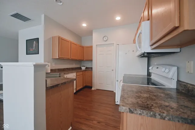 $299,900 | 10915 Perry Pear Drive, Zionsville, IN 46077