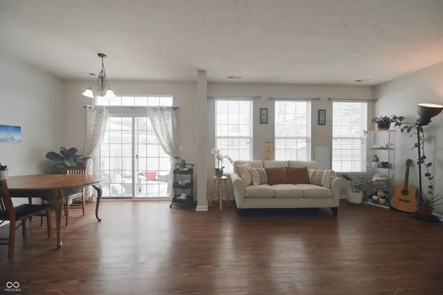 $299,900 | 10915 Perry Pear Drive, Zionsville, IN 46077