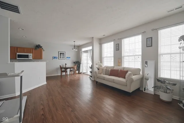 $299,900 | 10915 Perry Pear Drive, Zionsville, IN 46077