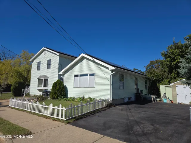 $695,000 | 1024 17th Avenue, Wall, NJ 07719