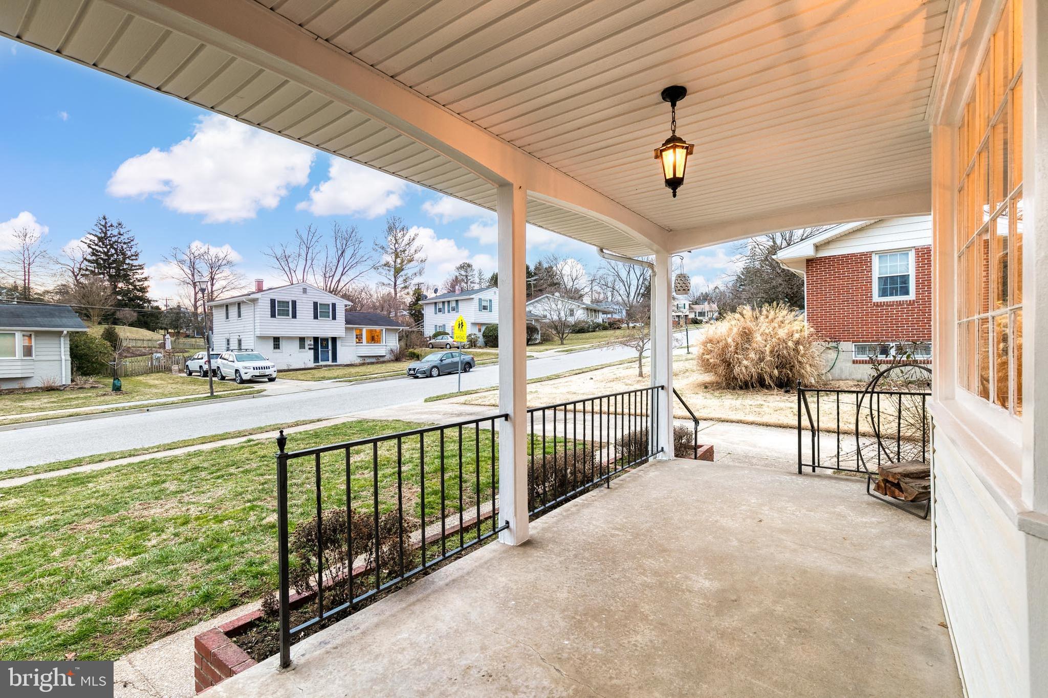 216 Fallsbrook Road Lutherville-Timonium, MD 21093 - Photo 7 of 38