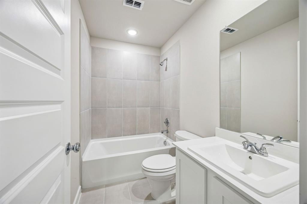 333 Millwood Road Lavon, TX 75166 - Photo 32 of 36 Bathroom in the Willow home plan by Trophy Signature Homes – REPRESENTATIVE PHOTO