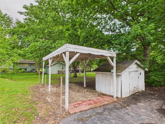 $320,000 | 2208 Fiesta Drive, Joliet, IL 60432