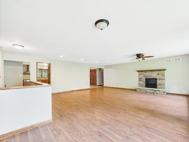 $320,000 | 2208 Fiesta Drive, Joliet, IL 60432