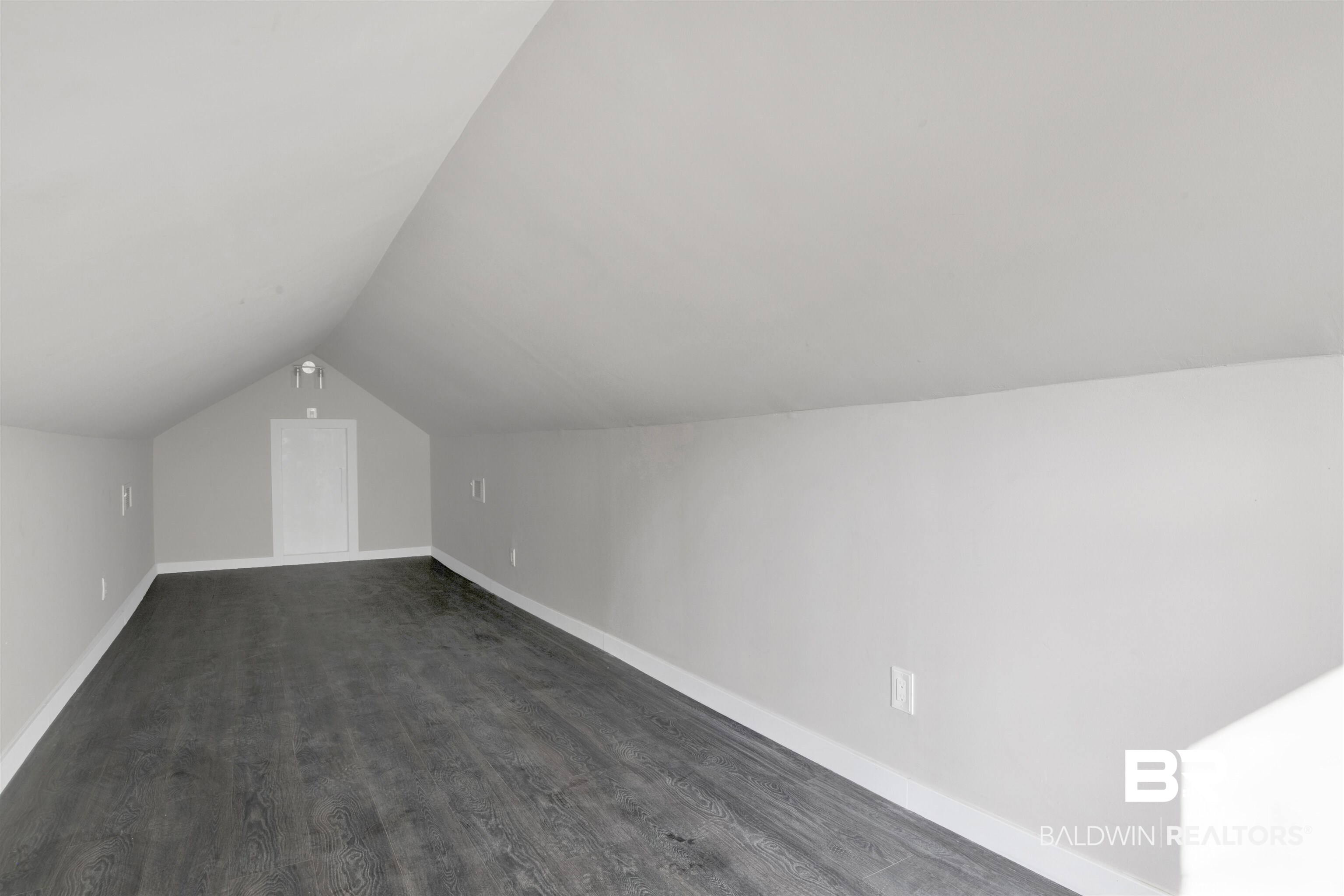 1063 Selma Street Mobile, AL 36604 - Photo 24 of 32 Bonus room with lofted ceiling and dark wood finished floors