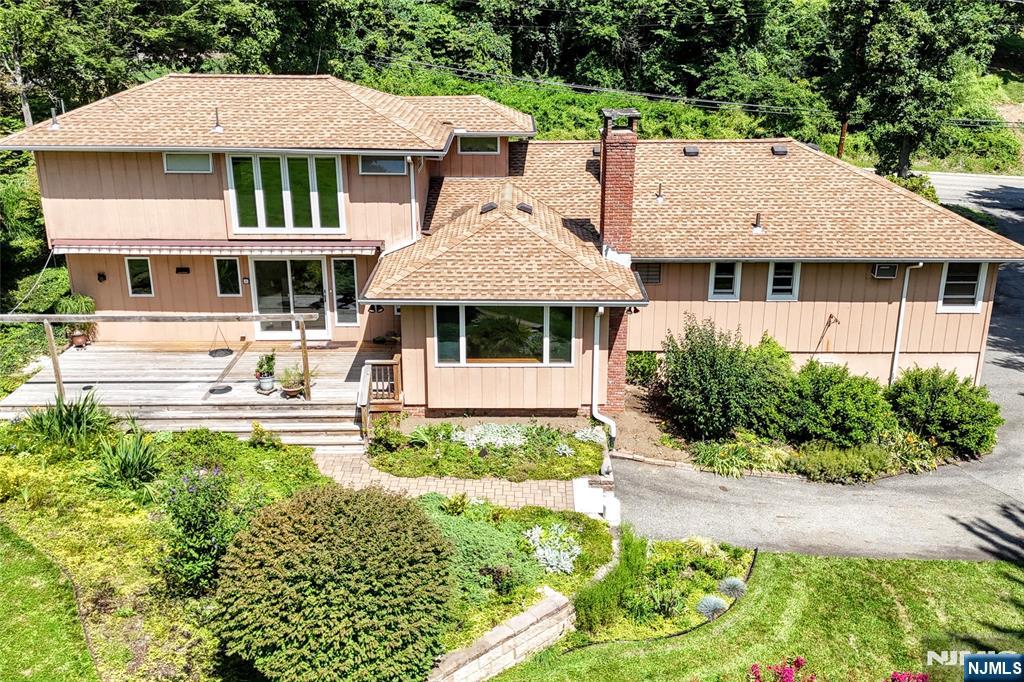 285 Sunset Road Pompton Plains, NJ 07444 - Photo 5 of 10 Gallery Image 5