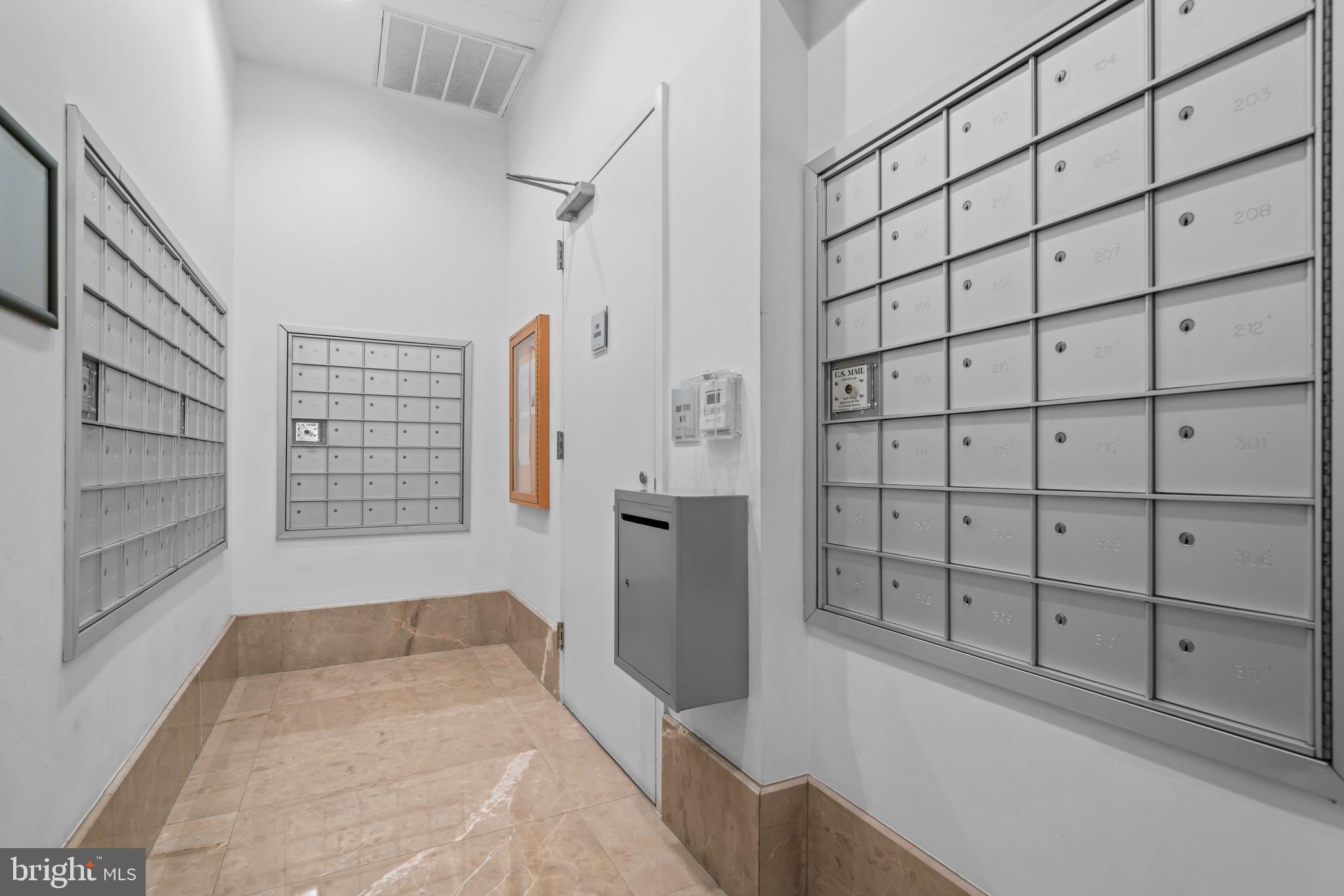 820 North Pollard Street, Unit 307 Arlington, VA 22203 - Photo 25 of 29 a view of an empty room