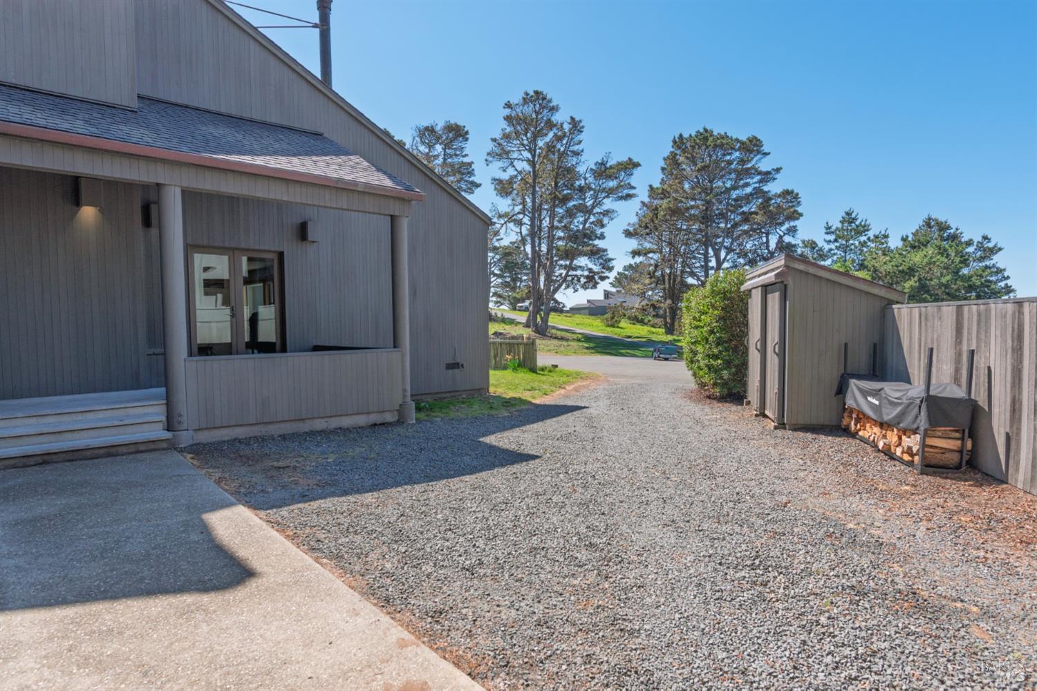 135 Larkspur Close The Sea Ranch, CA 95497 - Photo 4 of 37
