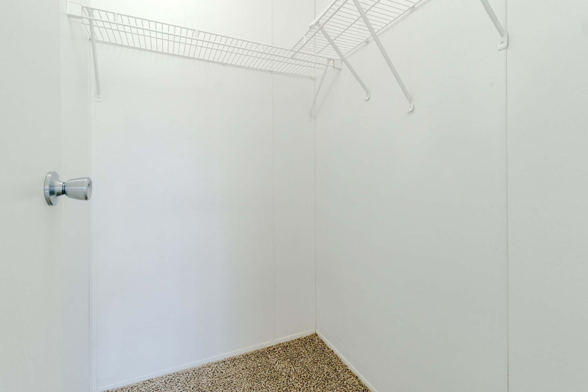 1835 Jim Kim Road Palmyra, TN 37142 - Photo 15 of 36 a view of small space with empty racks