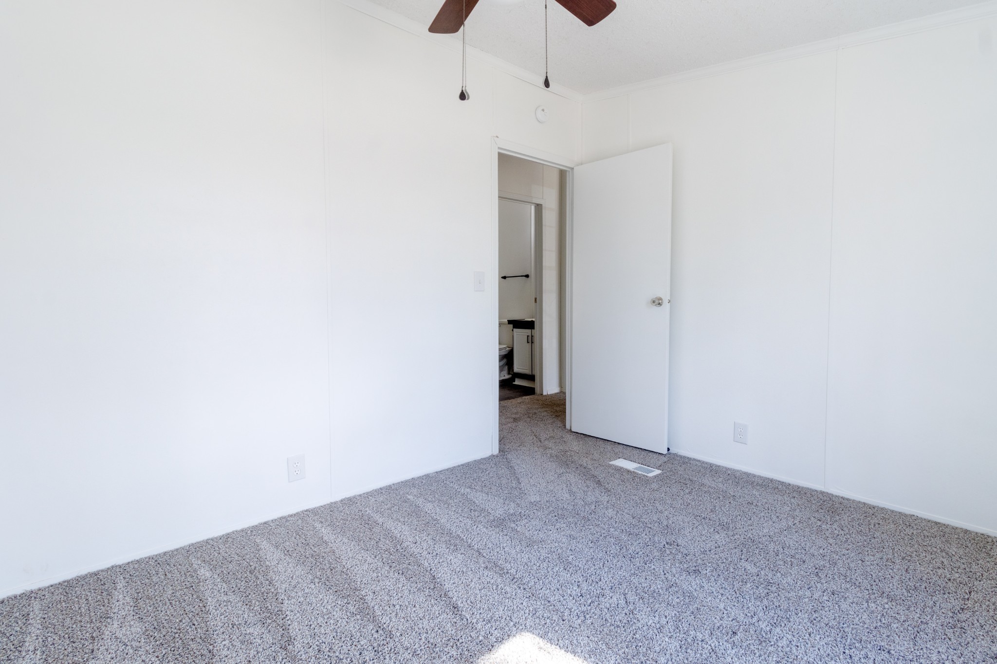 1835 Jim Kim Road Palmyra, TN 37142 - Photo 19 of 36 a view of an empty room
