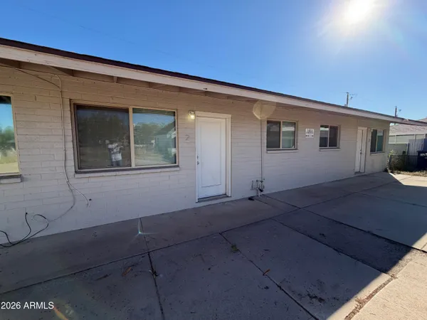 $995 | 1833 East Harvard Street, Unit 2, Phoenix, AZ 85006