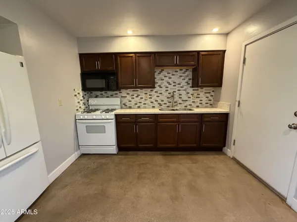 $995 | 1833 East Harvard Street, Unit 2, Phoenix, AZ 85006