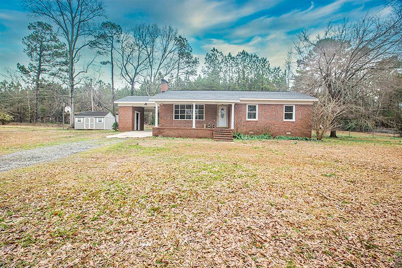 105 County Rd S-1-420 Abbeville, SC 29620 - Photo 1 of 1 Main View