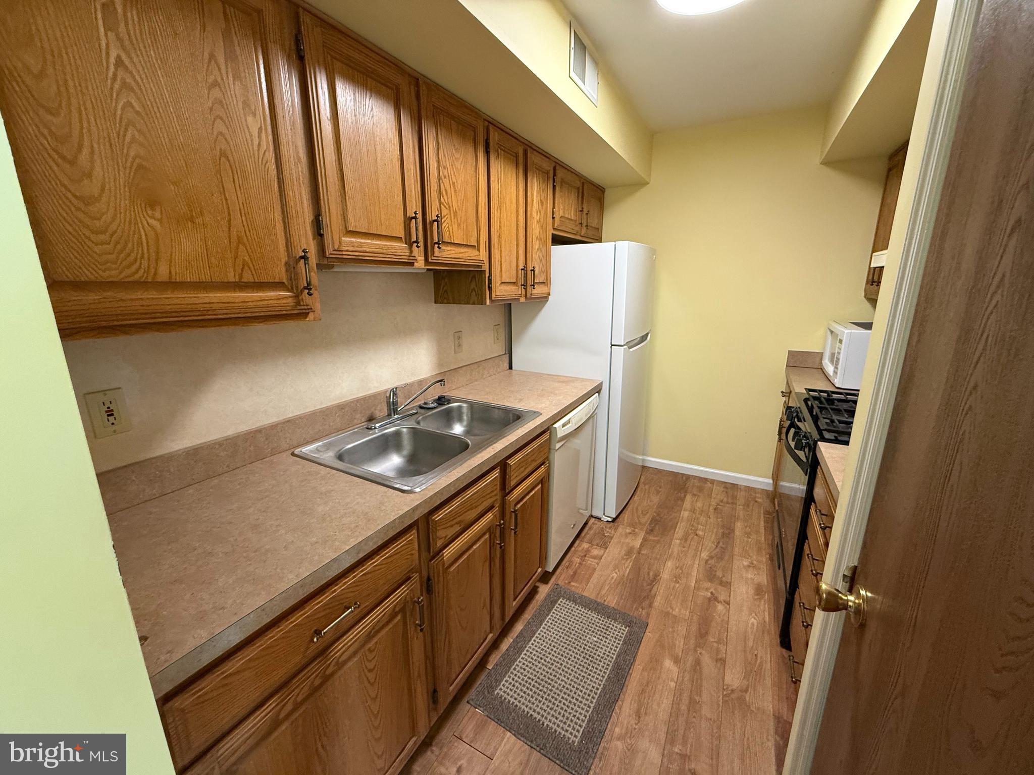 101 B Washington Street Shillington, PA 19607 - Photo 4 of 11