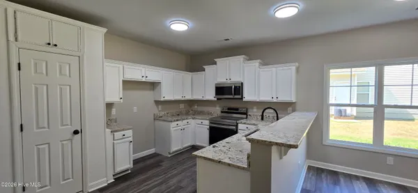 $369,000 | 3648 Thornbrook Drive, Greenville, NC 27834