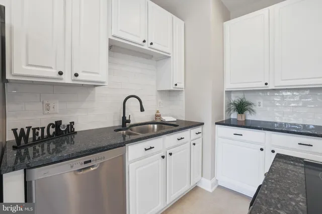 $3,500 | 401 Yorkshire Ridge Court, Purcellville, VA 20132